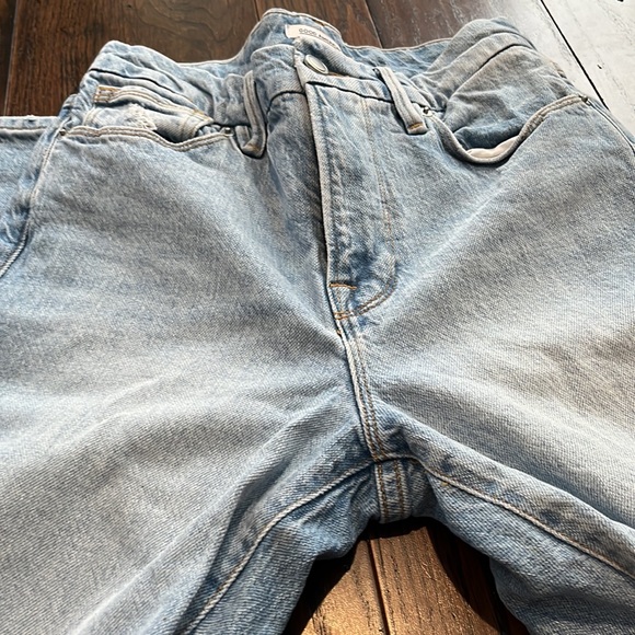 Good American Sz 4/27 High Waisted, Straight Leg Light Wash Denim Jeans - Picture 7 of 15